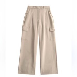 Abercrombie & Fitch Beige Wide Leg Cargo Pants size 2/26